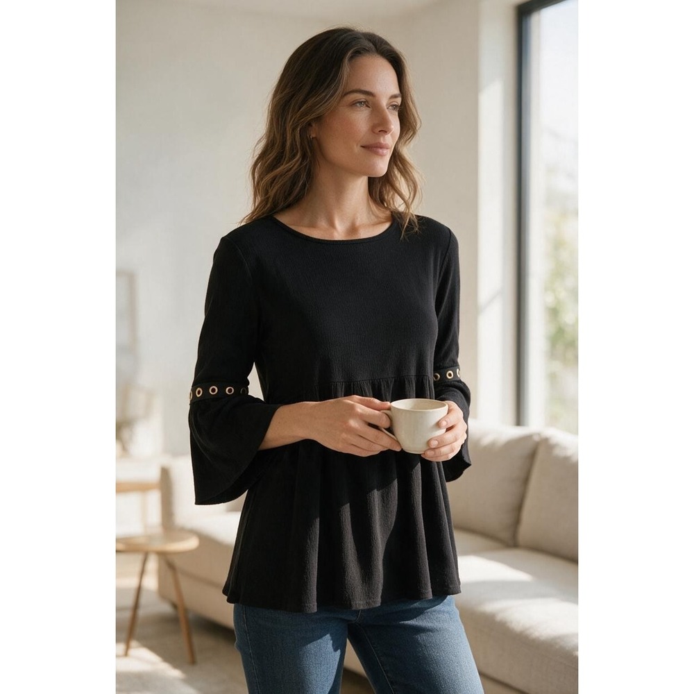 Accent Black Grommet Bell Sleeve Babydoll Top Womens Sz S/M #120Z